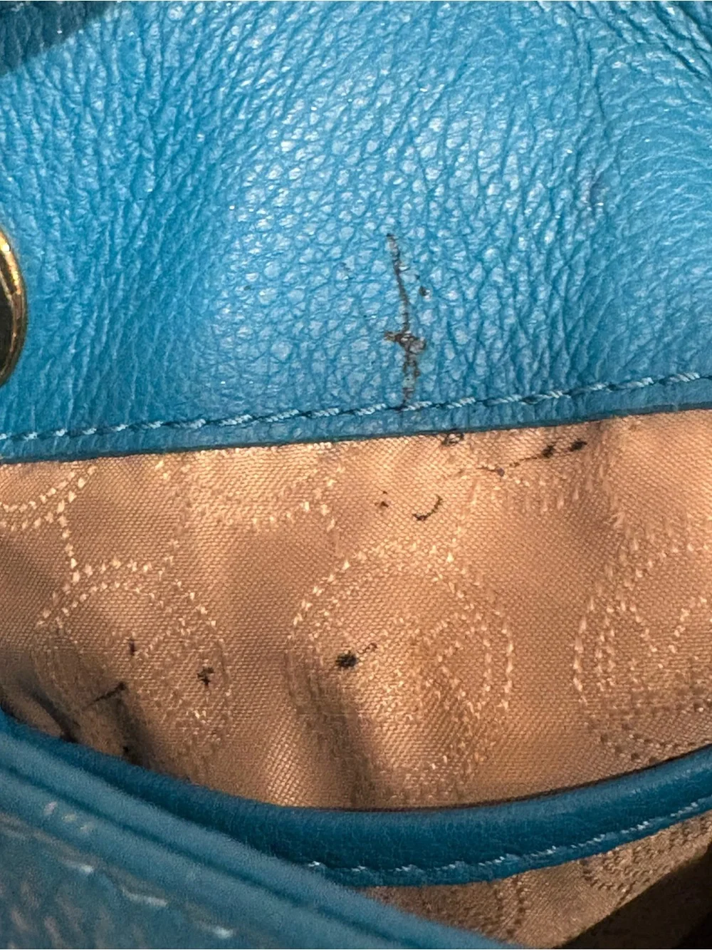 Michael Kors Jet Set Teal Pebbled Leather Shoulder Tote with Gold Chain - Picture 4 of 6